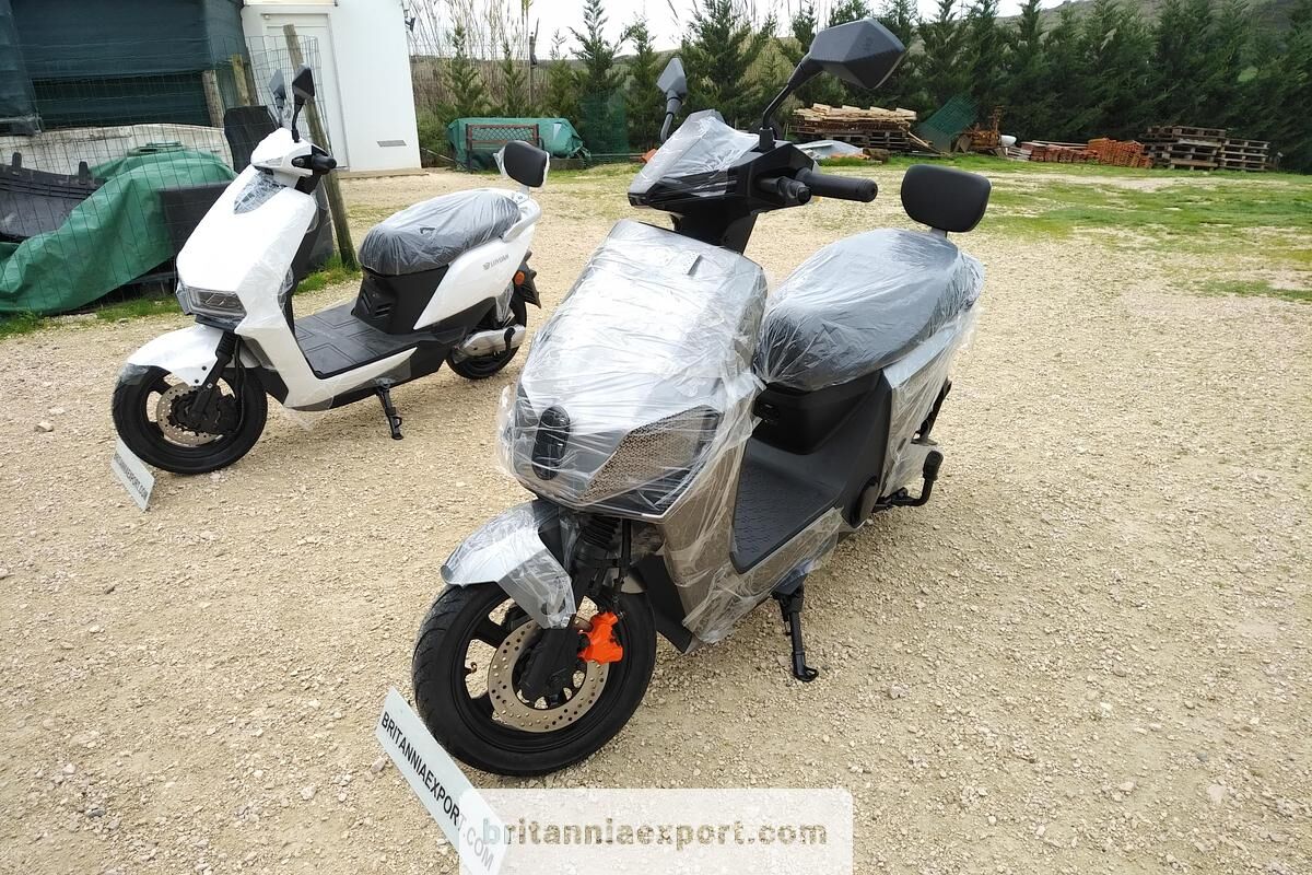 LUYUAN S90 Pro Max – 80 km/h Electric Scooter (125cc Class | NOT 45 km/h) - Motocicleta: foto 1 LUYUAN S90 Pro Max – 80 km/h Electric Scooter (125cc Class | NOT 45 km/h) - Motocicleta: foto 1