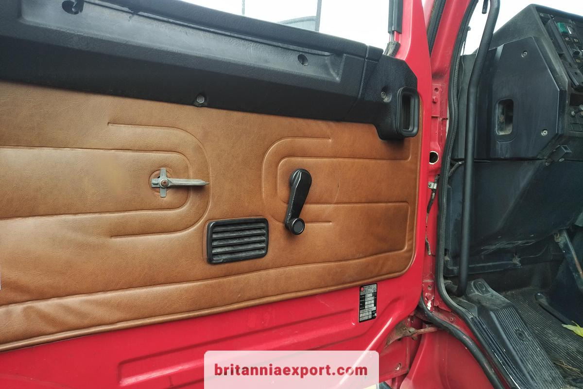 Camión lona SCANIA P 92H | 6x2 10 tyres | On springs | 26 ton: foto 20