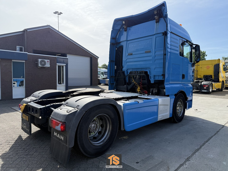MAN TGX 400 - MANUAL - EURO 6 - 2 TANKS - TOP TRUCK - Cabeza tractora: foto 4 MAN TGX 400 - MANUAL - EURO 6 - 2 TANKS - TOP TRUCK - Cabeza tractora: foto 4
