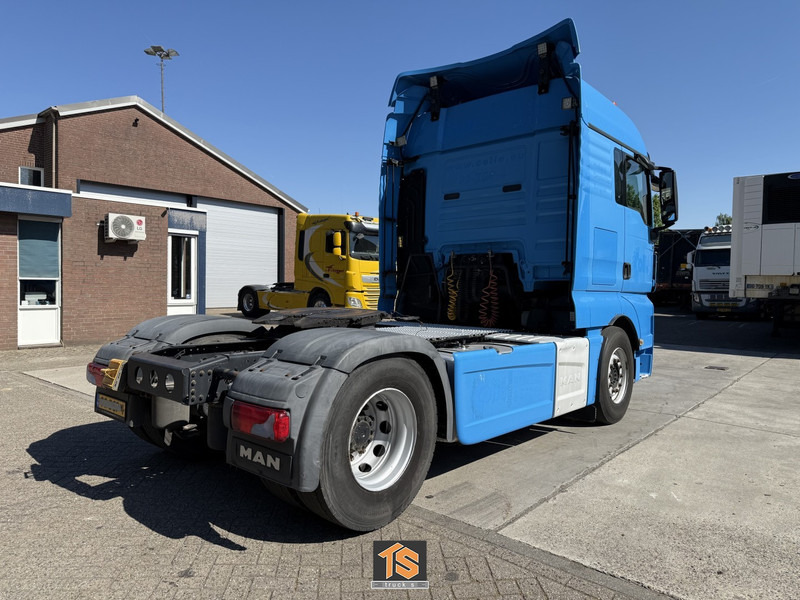 MAN TGX 400 - MANUAL - EURO 6 - 2 TANKS - TOP TRUCK - Cabeza tractora: foto 5 MAN TGX 400 - MANUAL - EURO 6 - 2 TANKS - TOP TRUCK - Cabeza tractora: foto 5