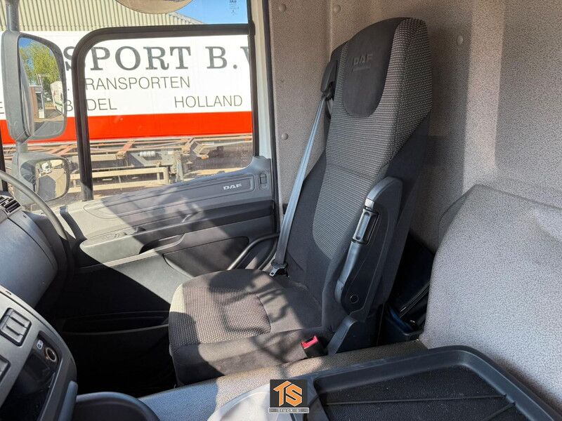 Camión caja cerrada DAF CF 290 FA KOFFER/BOX - 19.5 TON - APK/TUV 06/2026 - NL TRUCK - TOP!: foto 18 Camión caja cerrada DAF CF 290 FA KOFFER/BOX - 19.5 TON - APK/TUV 06/2026 - NL TRUCK - TOP!: foto 18