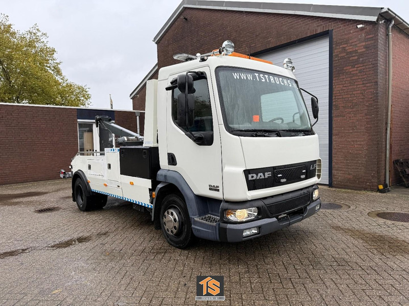 DAF FA LF45 EURO 3 - MANUAL - TOWTRUCK/AFSLEPER/ABSCHLEPP - BELGIUM TRUCK - TUV/APK 06/2026 - TOP! - Grua de remolque autos: foto 4 DAF FA LF45 EURO 3 - MANUAL - TOWTRUCK/AFSLEPER/ABSCHLEPP - BELGIUM TRUCK - TUV/APK 06/2026 - TOP! - Grua de remolque autos: foto 4