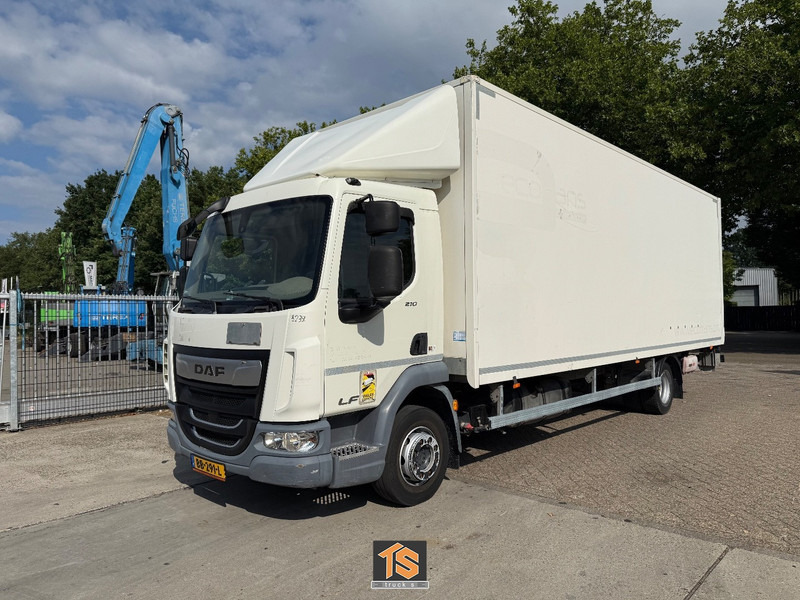 DAF LF 210 12TON - AUTOMATIC - LADEBORDWAND - APK/TUV 12/2025 - TOP TRUCK - Camión caja cerrada: foto 1 DAF LF 210 12TON - AUTOMATIC - LADEBORDWAND - APK/TUV 12/2025 - TOP TRUCK - Camión caja cerrada: foto 1