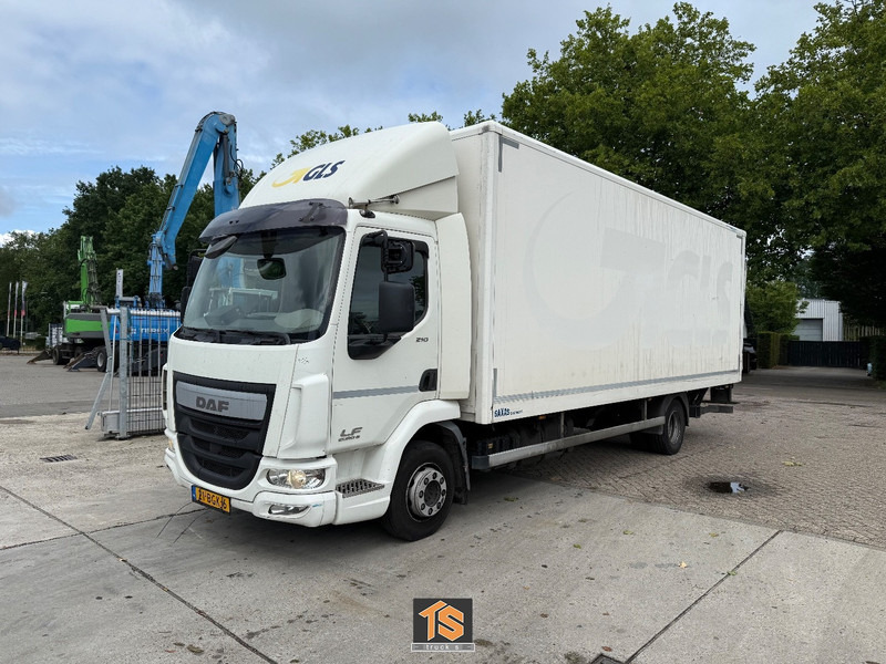 DAF LF 210 FA 12 TON - LADEBORDWAND - NL TOP TRUCK - Camión caja cerrada: foto 1 DAF LF 210 FA 12 TON - LADEBORDWAND - NL TOP TRUCK - Camión caja cerrada: foto 1