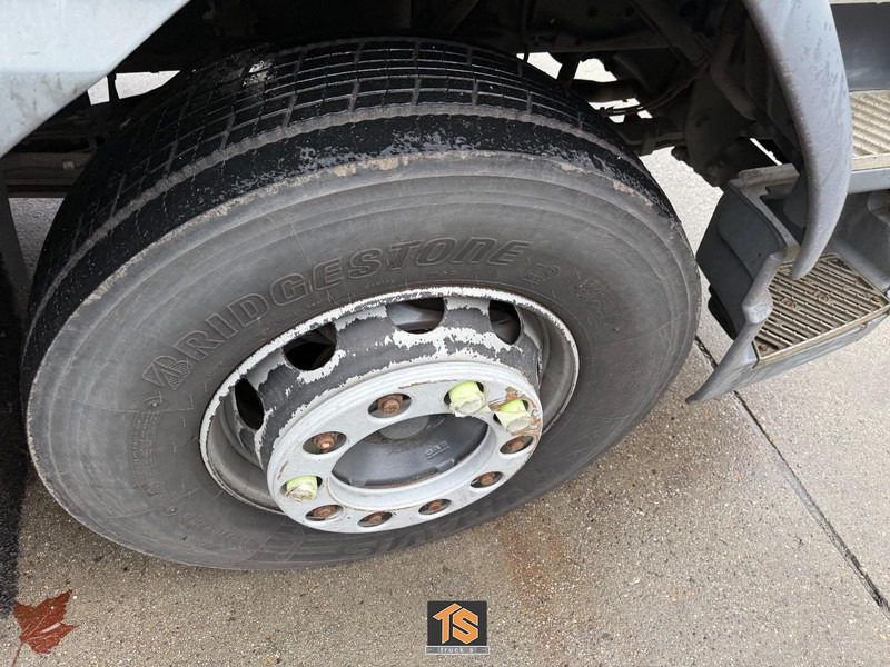 DAF LF 290 - 19 TON - LADEBORDWAND - BELGIUM TOP TRUCK - Camión caja cerrada: foto 4 DAF LF 290 - 19 TON - LADEBORDWAND - BELGIUM TOP TRUCK - Camión caja cerrada: foto 4