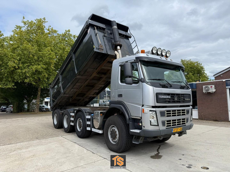Terberg FM2000-T 8X8 - EURO 5 - AUTOMATIC - KIPPER/TIPPER - NL TRUCK - ISOLATED HARDOX - TOP! - Volquete camión: foto 3 Terberg FM2000-T 8X8 - EURO 5 - AUTOMATIC - KIPPER/TIPPER - NL TRUCK - ISOLATED HARDOX - TOP! - Volquete camión: foto 3