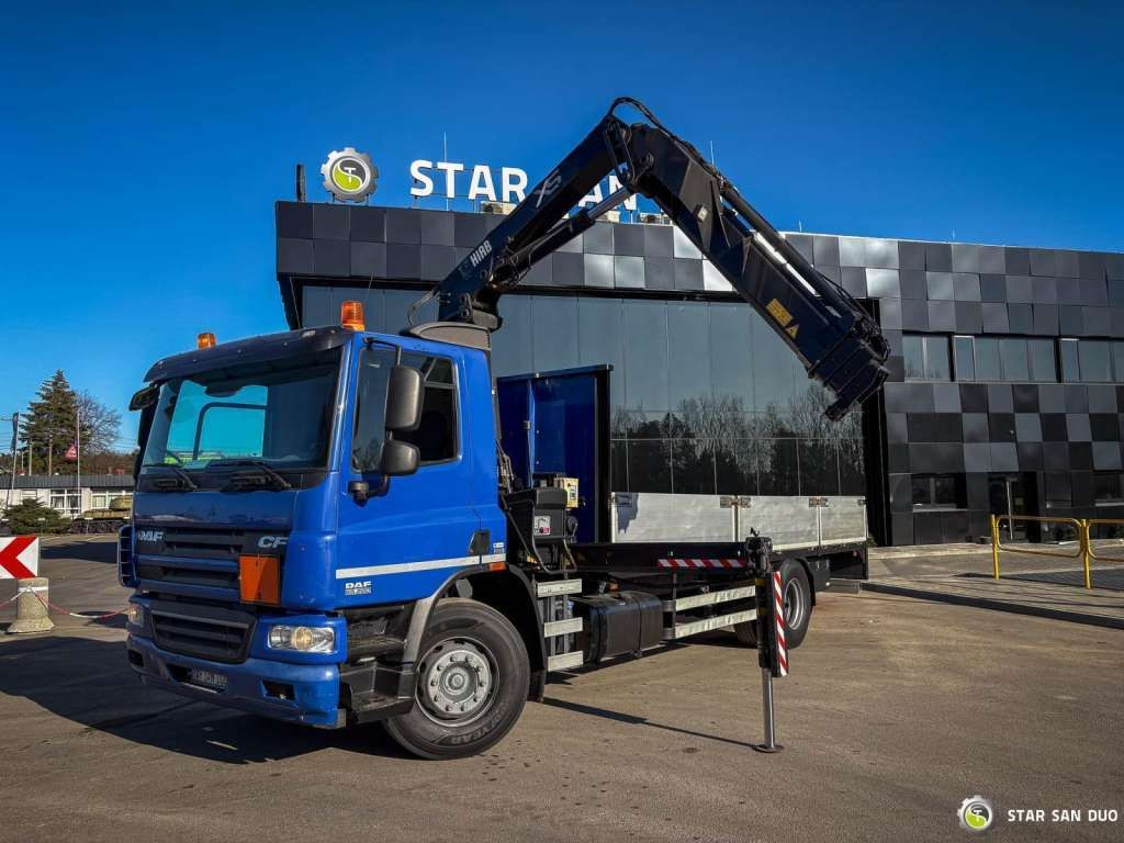 DAF CF 65 4x2 HIAB 144 E-3 HDS Crane Euro 5 - Camión grúa: foto 1 DAF CF 65 4x2 HIAB 144 E-3 HDS Crane Euro 5 - Camión grúa: foto 1