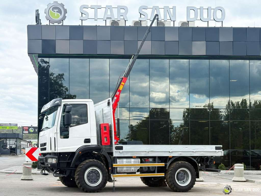 Iveco Eurocargo 4x4 HMF 202 Euro 6 mileage: 76,000 k - Camión grúa: foto 1 Iveco Eurocargo 4x4 HMF 202 Euro 6 mileage: 76,000 k - Camión grúa: foto 1