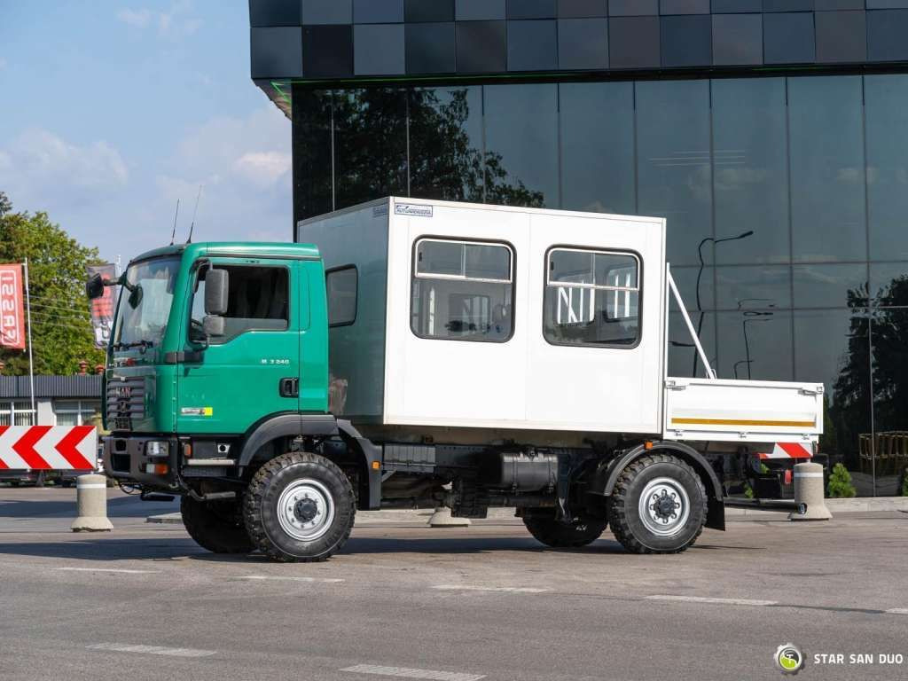 MAN TGM 13.240 4x4 BL Double Cab Camper BUS - Chasis camión: foto 4 MAN TGM 13.240 4x4 BL Double Cab Camper BUS - Chasis camión: foto 4