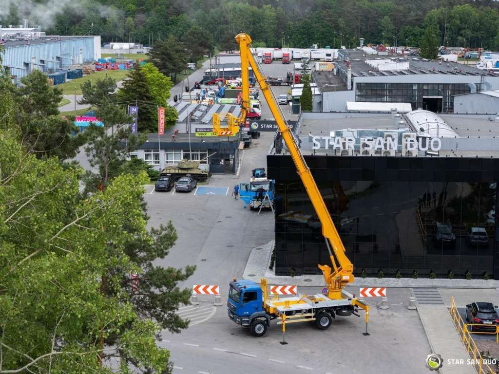 MAN TGM 18.330 4x4 MULTITEL J335 Truck Mounted Lift - Camión con plataforma elevadora: foto 1 MAN TGM 18.330 4x4 MULTITEL J335 Truck Mounted Lift - Camión con plataforma elevadora: foto 1