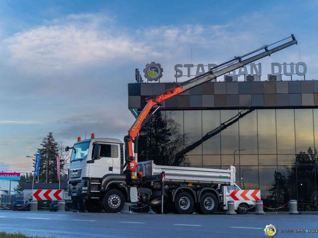 MAN TGS 26.360 6x6 PALFINGER PK 18001 EH Crane Kipe - Volquete camión: foto 3 MAN TGS 26.360 6x6 PALFINGER PK 18001 EH Crane Kipe - Volquete camión: foto 3