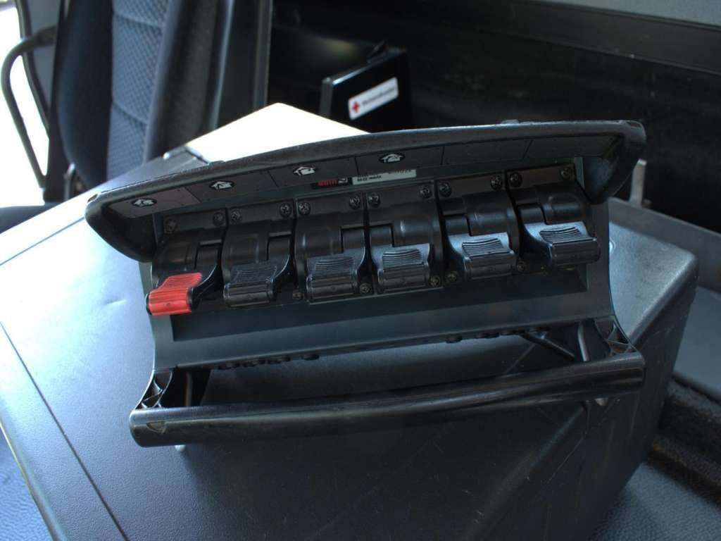 Camión grúa Mercedes-Benz ACTROS 3346 6x6 HIAB 244EP-4 Crane Kipper: foto 22 Camión grúa Mercedes-Benz ACTROS 3346 6x6 HIAB 244EP-4 Crane Kipper: foto 22