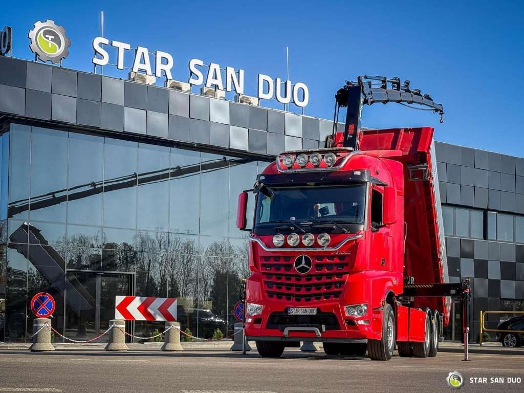 Mercedes-Benz AROCS 3358L 6x4 HIAB 192X-HIPRO E-6 Crane Kippe - Volquete camión: foto 4 Mercedes-Benz AROCS 3358L 6x4 HIAB 192X-HIPRO E-6 Crane Kippe - Volquete camión: foto 4