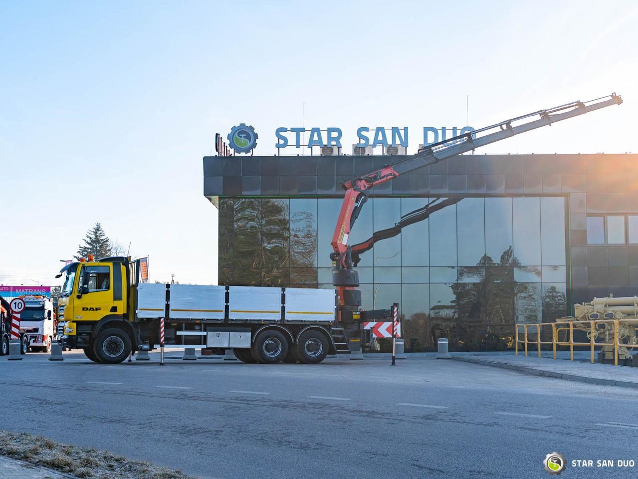 - Camión grúa: foto 3 - Camión grúa: foto 3