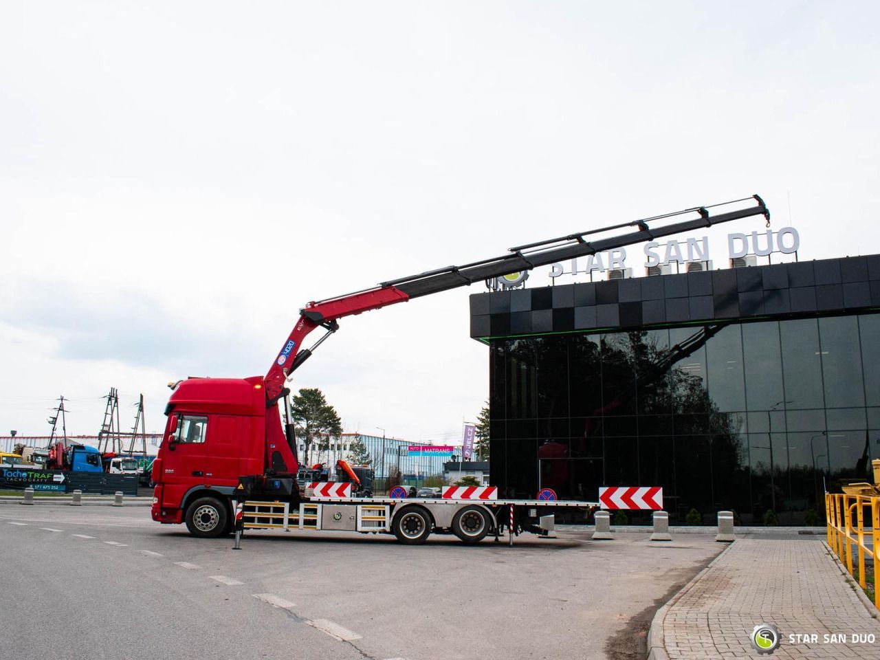 - Camión grúa: foto 2 - Camión grúa: foto 2