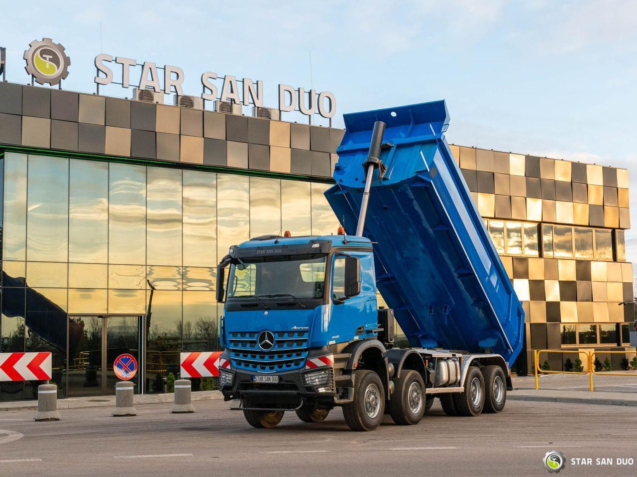 Volquete camión : foto 7