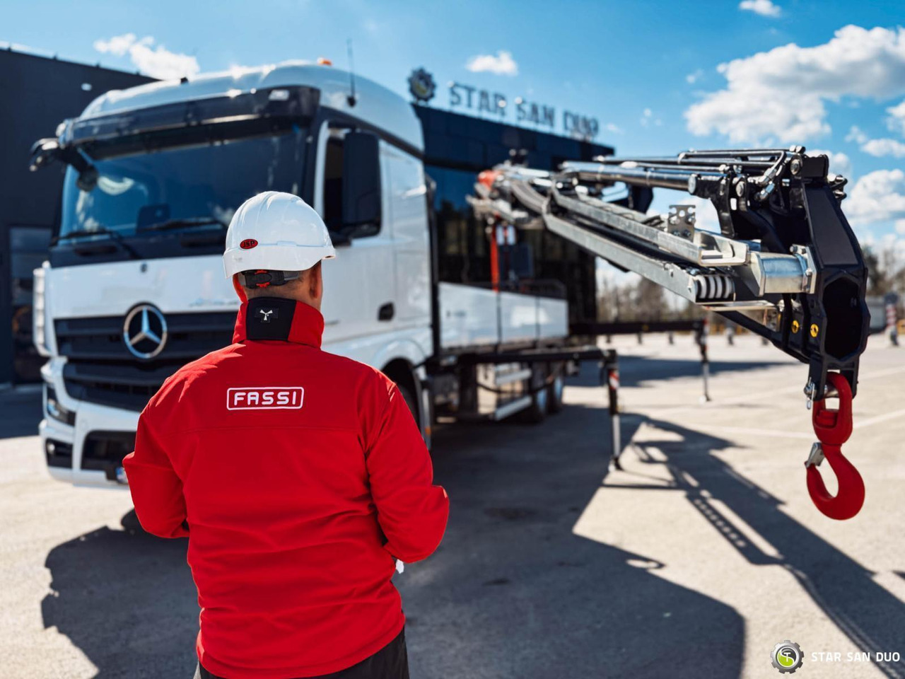 Camión grúa : foto 8 Camión grúa : foto 8