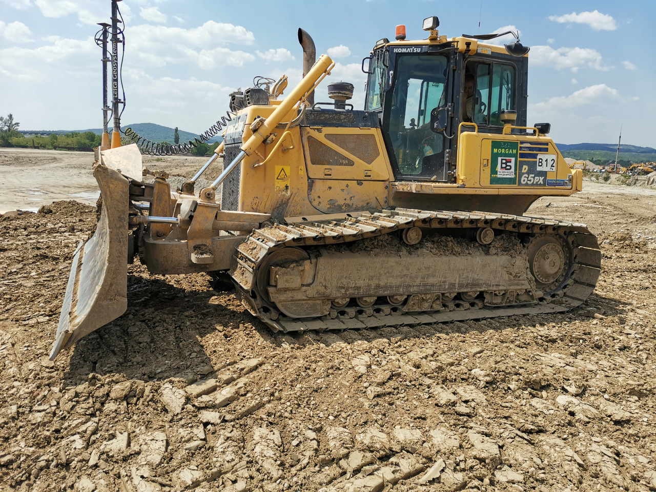 KOMATSU D65 PX 17 - Bulldozer: foto 1 KOMATSU D65 PX 17 - Bulldozer: foto 1