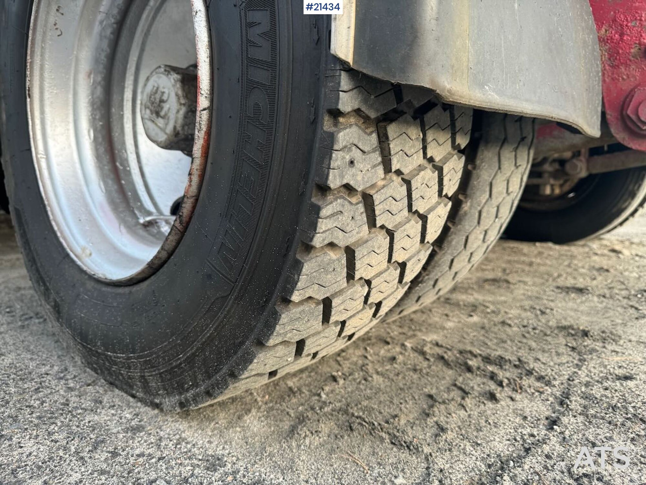 Pavimentadora de asfalto Caterpillar AP 300: foto 9