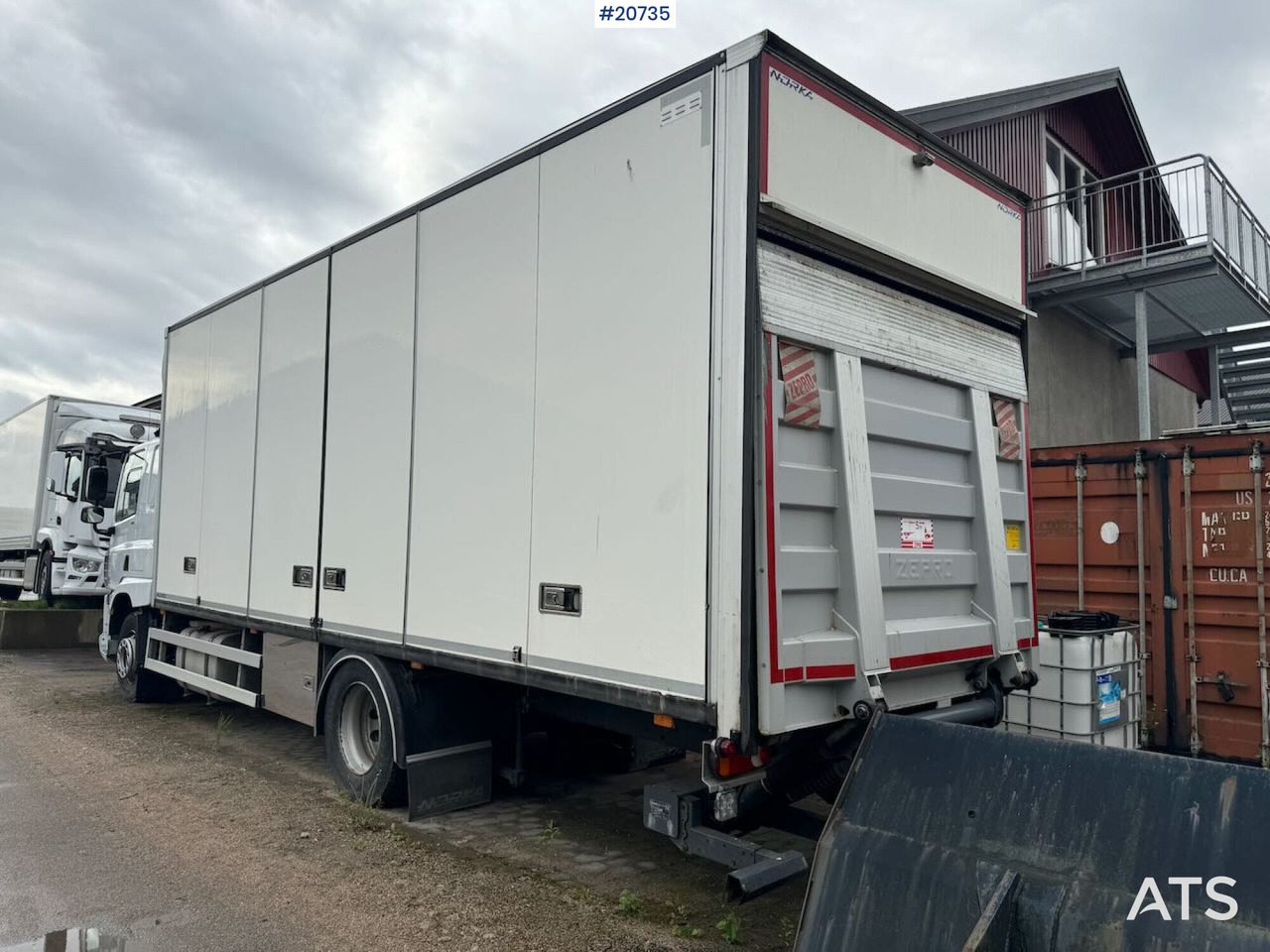 DAF CF310 - Camión caja cerrada: foto 3 DAF CF310 - Camión caja cerrada: foto 3