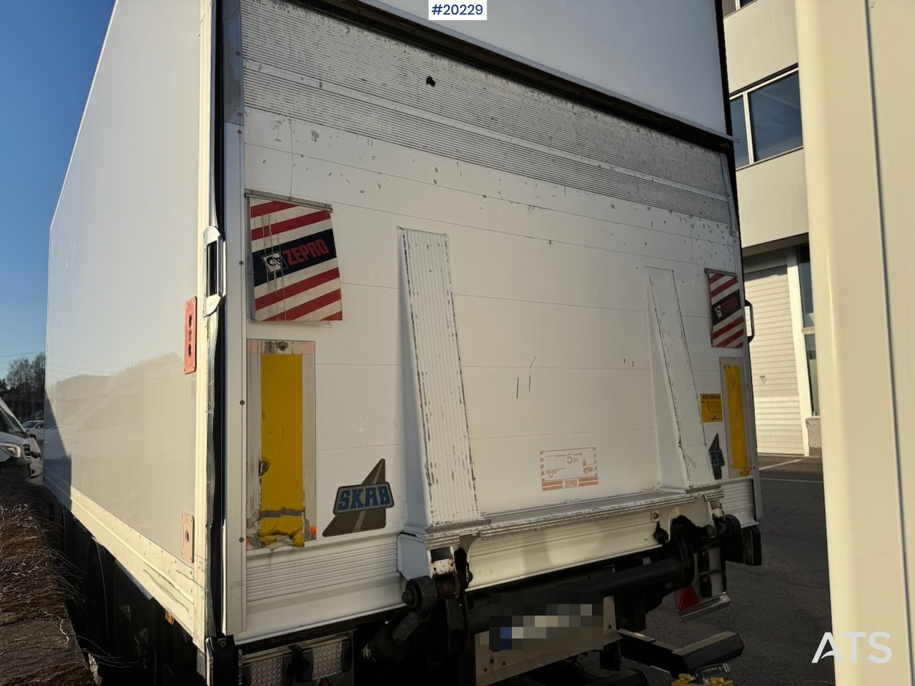 HMF Skapkjerre - Caja cerrada remolque: foto 5 HMF Skapkjerre - Caja cerrada remolque: foto 5