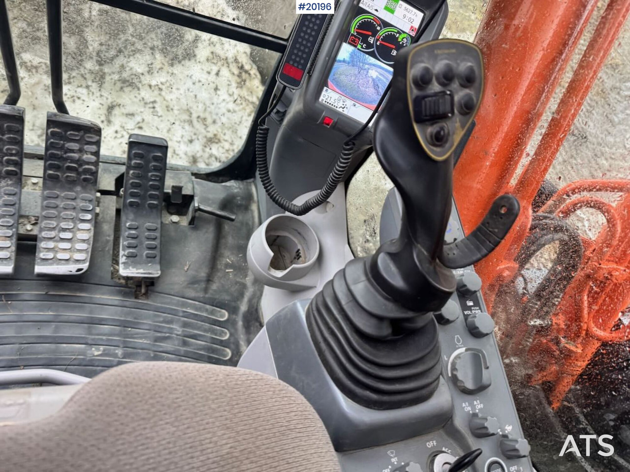 Excavadora Hitachi ZX190 LC-6: foto 39 Excavadora Hitachi ZX190 LC-6: foto 39