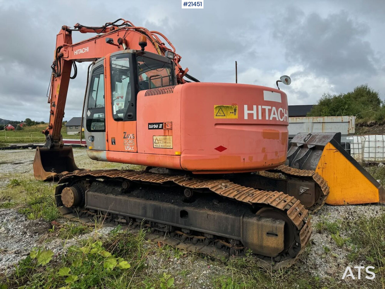 Hitachi ZX225 US - Excavadora de cadenas: foto 3 Hitachi ZX225 US - Excavadora de cadenas: foto 3