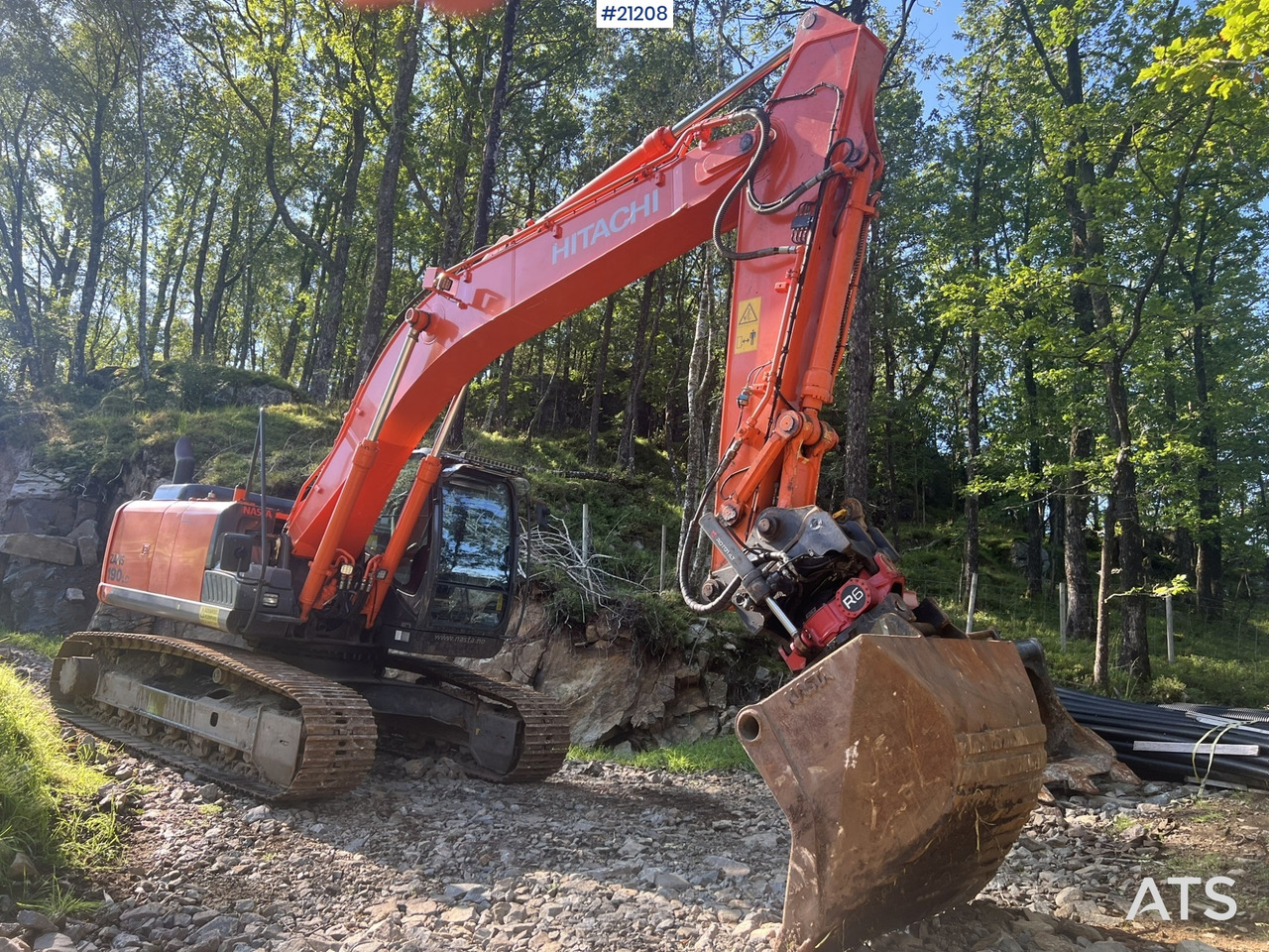 Hitachi zx190lc-5B - Excavadora de cadenas: foto 3 Hitachi zx190lc-5B - Excavadora de cadenas: foto 3