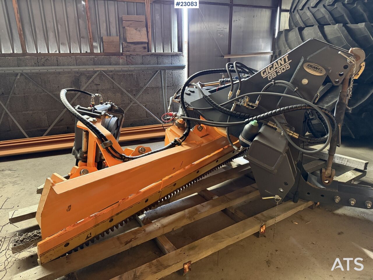 Gigant GB-305 bakskjær - kraftig hydraulisk veghøvel/planeringsskjær - Implemento para Maquinaria de construcción: foto 1 Gigant GB-305 bakskjær - kraftig hydraulisk veghøvel/planeringsskjær - Implemento para Maquinaria de construcción: foto 1