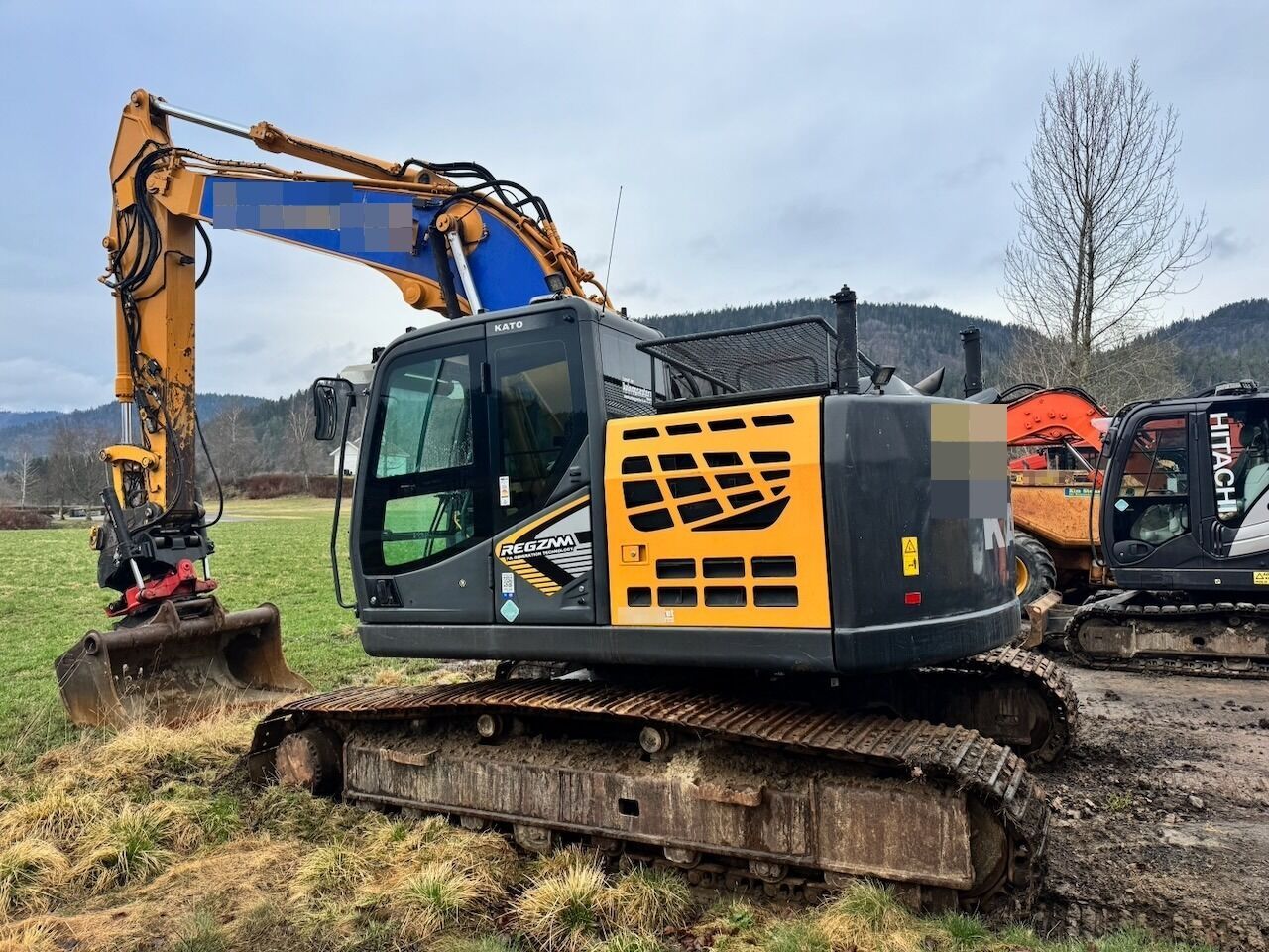 Kato HD823 Beltegraver – GPS – Rototilt – 2 skuffer - Excavadora de cadenas: foto 3 Kato HD823 Beltegraver – GPS – Rototilt – 2 skuffer - Excavadora de cadenas: foto 3
