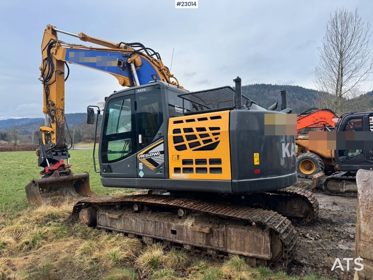 Kato HD823 Beltegraver – GPS – Rototilt – 2 skuffer - Excavadora de cadenas: foto 4 Kato HD823 Beltegraver – GPS – Rototilt – 2 skuffer - Excavadora de cadenas: foto 4
