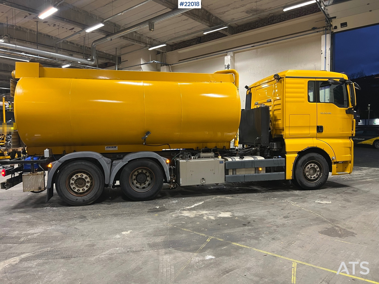 MAN TGX26.480 - Cisterna camión: foto 3 MAN TGX26.480 - Cisterna camión: foto 3