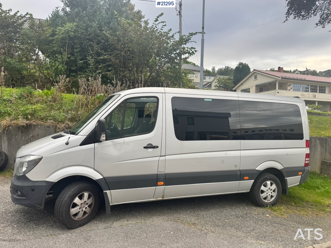 Mercedes Sprinter 316 - Minibús, Furgoneta de pasajeros: foto 2 Mercedes Sprinter 316 - Minibús, Furgoneta de pasajeros: foto 2