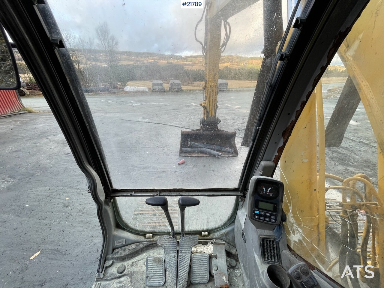 Excavadora de cadenas New Holland E265 med graveskuffe: foto 18