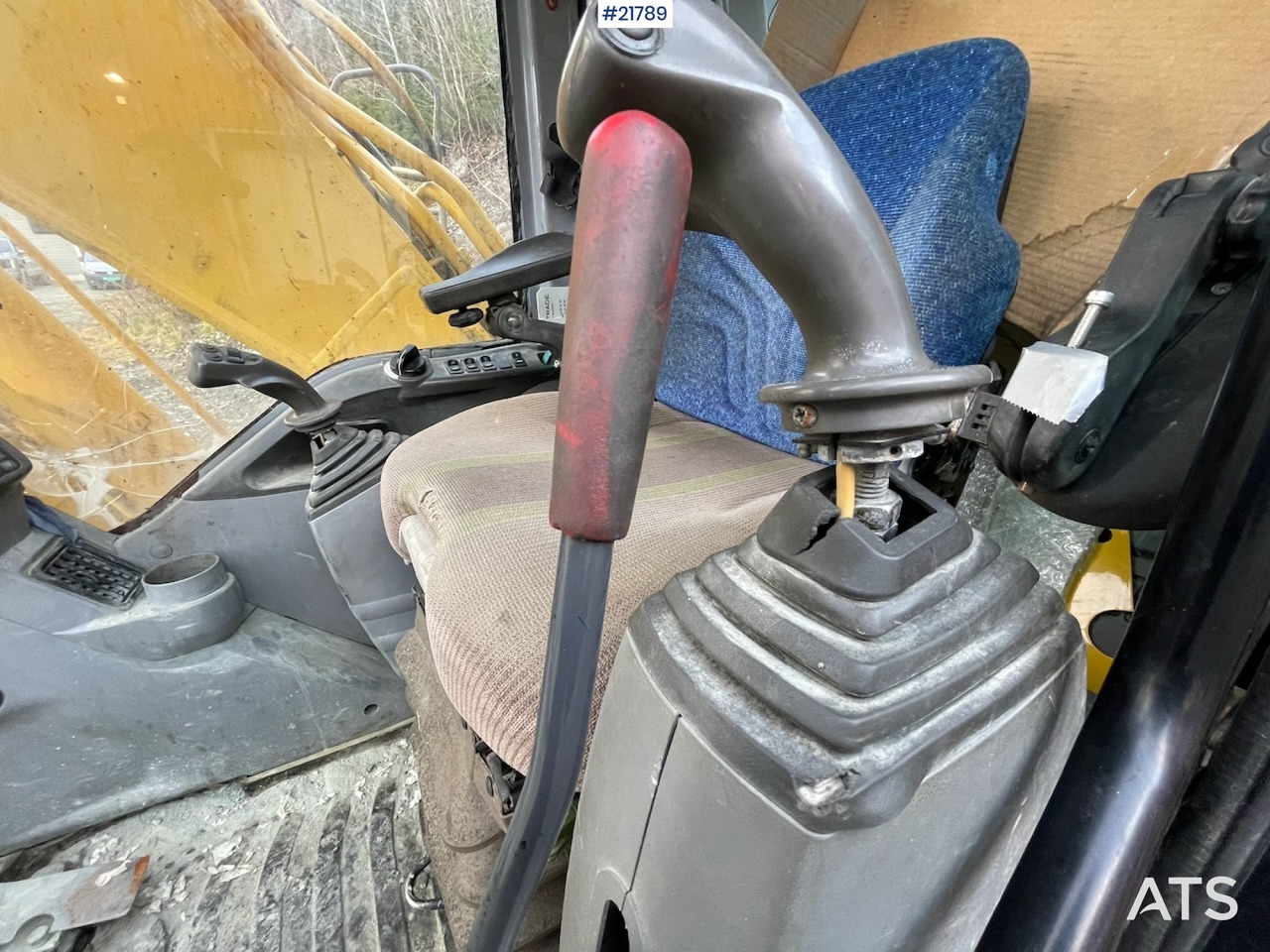 Excavadora de cadenas New Holland E265 med graveskuffe: foto 16