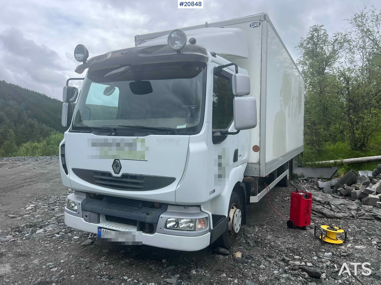 Renault midlum - Camión caja cerrada: foto 2 Renault midlum - Camión caja cerrada: foto 2