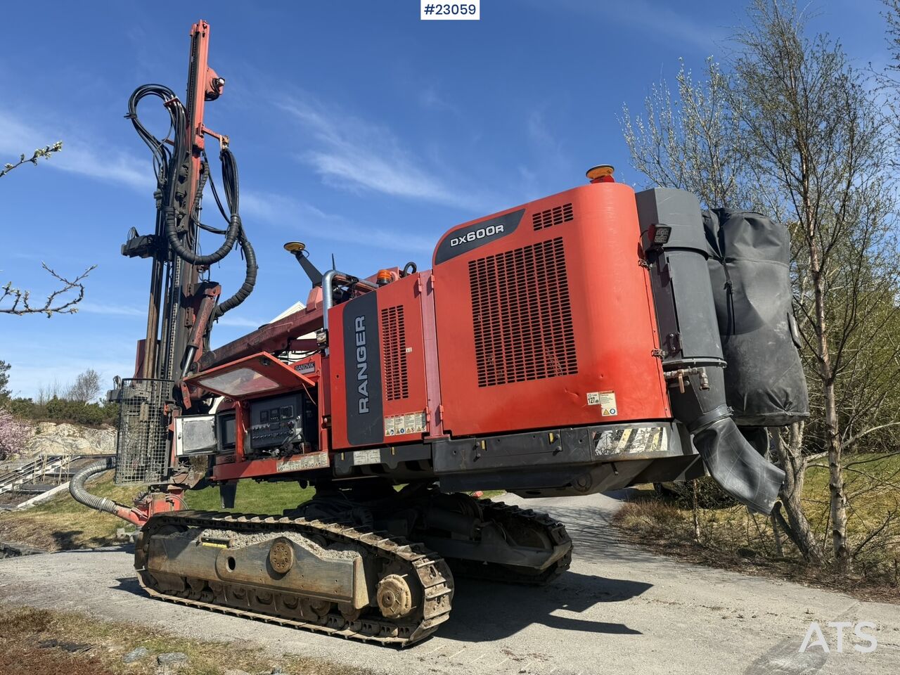 Sandvik DX600R borerigg m/HL650 hammer, gps og wather mist - Perforadora: foto 2 Sandvik DX600R borerigg m/HL650 hammer, gps og wather mist - Perforadora: foto 2