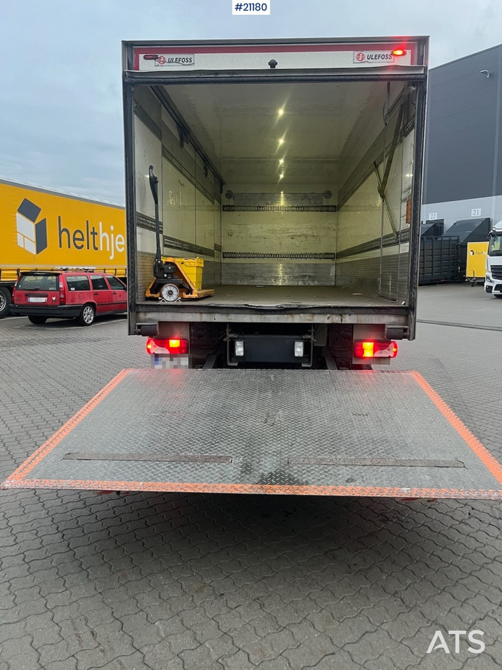 Scania P250 - Camión caja cerrada: foto 4 Scania P250 - Camión caja cerrada: foto 4