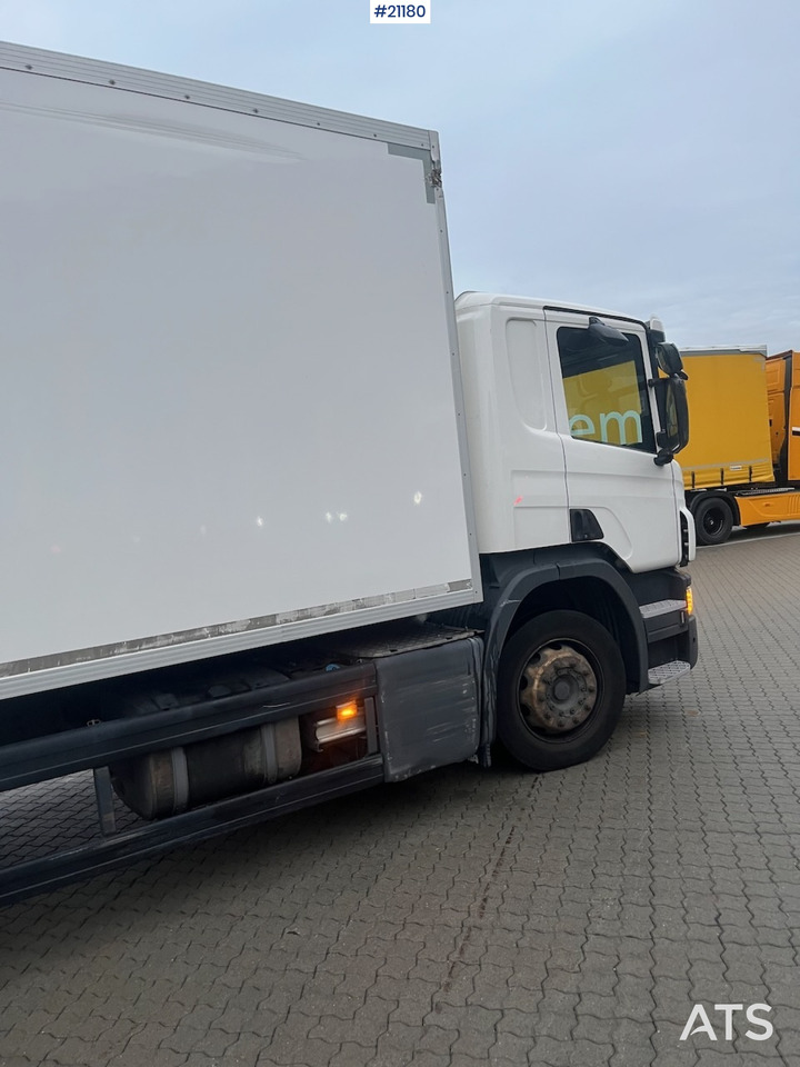 Scania P250 - Camión caja cerrada: foto 2 Scania P250 - Camión caja cerrada: foto 2