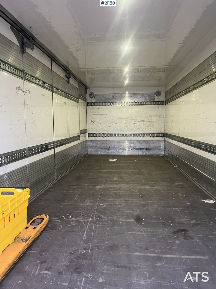 Scania P250 - Camión caja cerrada: foto 5 Scania P250 - Camión caja cerrada: foto 5