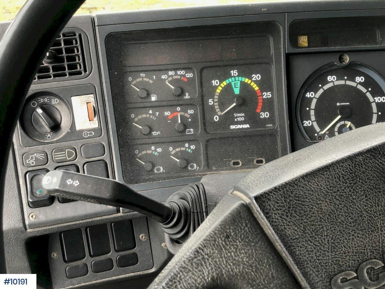 Camión con plataforma elevadora Scania P93: foto 13