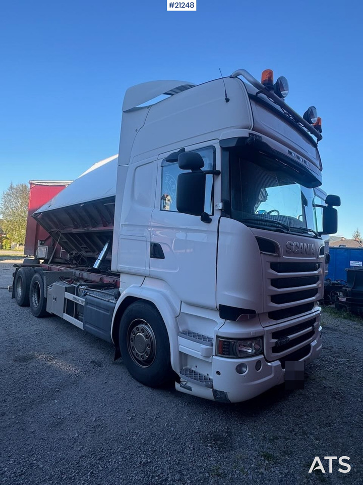 Scania R580 - Camión caja cerrada: foto 1 Scania R580 - Camión caja cerrada: foto 1