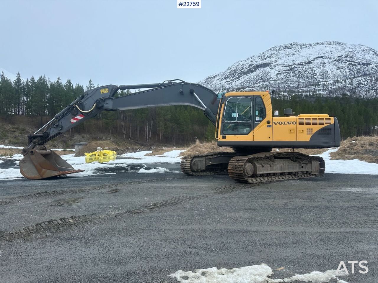 Volvo EC240BLC gravemaskin m/ en skuffe. Nylig sertifisert! SE VIDEO - Excavadora de cadenas: foto 3 Volvo EC240BLC gravemaskin m/ en skuffe. Nylig sertifisert! SE VIDEO - Excavadora de cadenas: foto 3