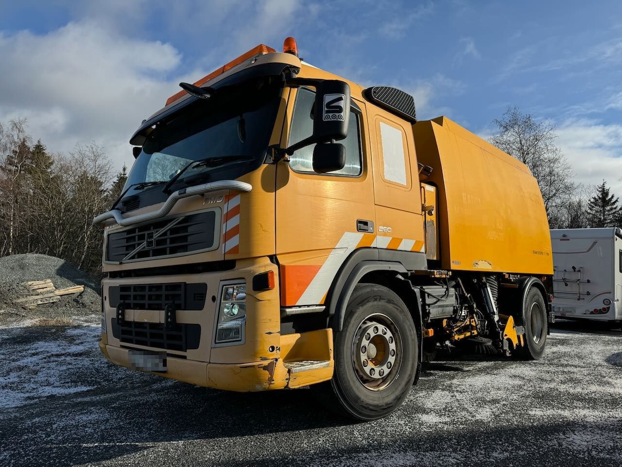 Volvo FM9 4x2 feiebil m/ Beam sweeper S7000 påbygg SE VIDEO - Barredora vial: foto 1 Volvo FM9 4x2 feiebil m/ Beam sweeper S7000 påbygg SE VIDEO - Barredora vial: foto 1