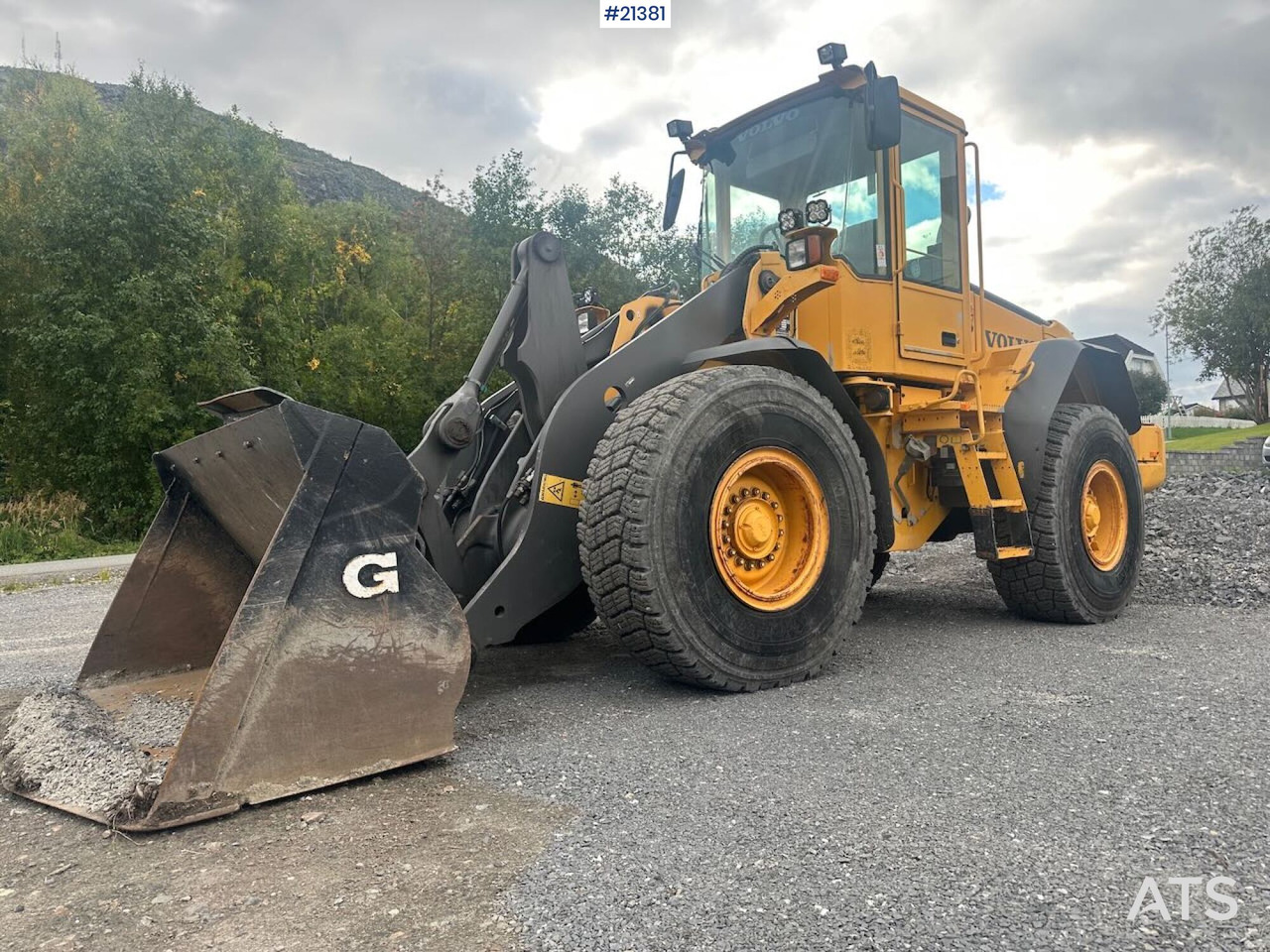 Volvo L90E - Cargadora de ruedas: foto 1 Volvo L90E - Cargadora de ruedas: foto 1