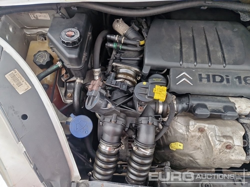 Coche 2004 Citroen Xsara Picasso: foto 14