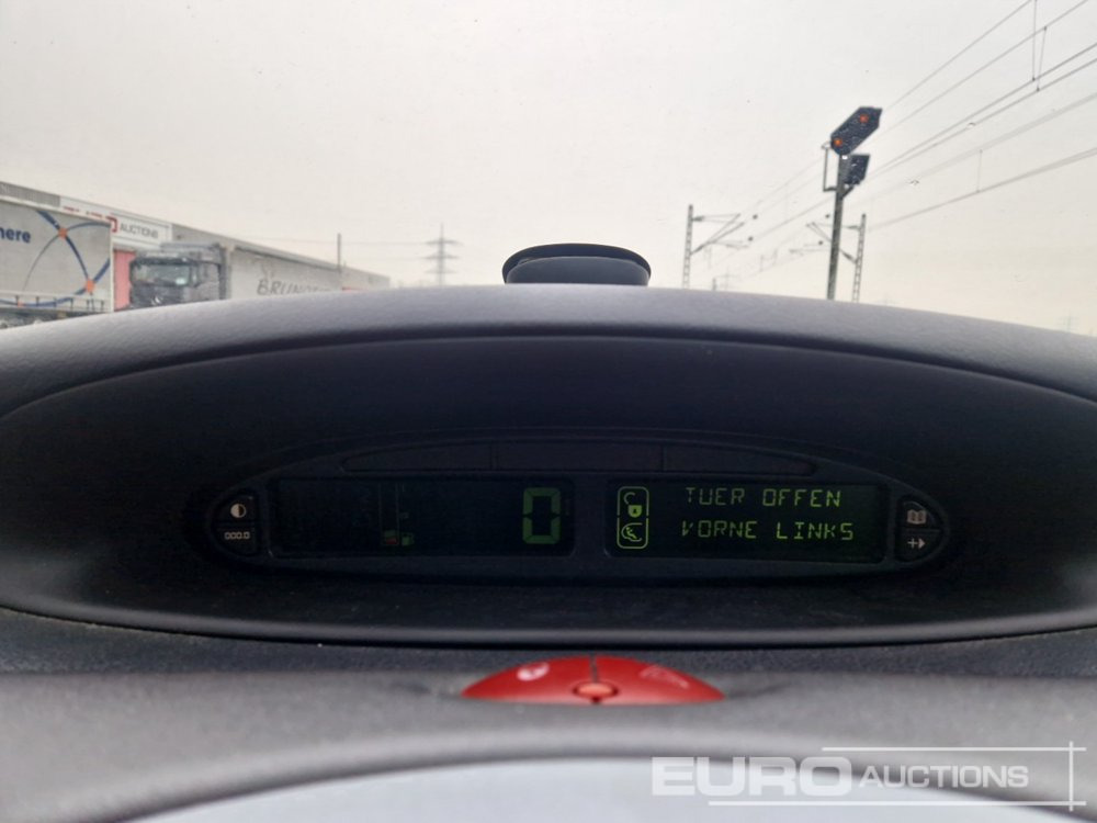 Coche 2004 Citroen Xsara Picasso: foto 19