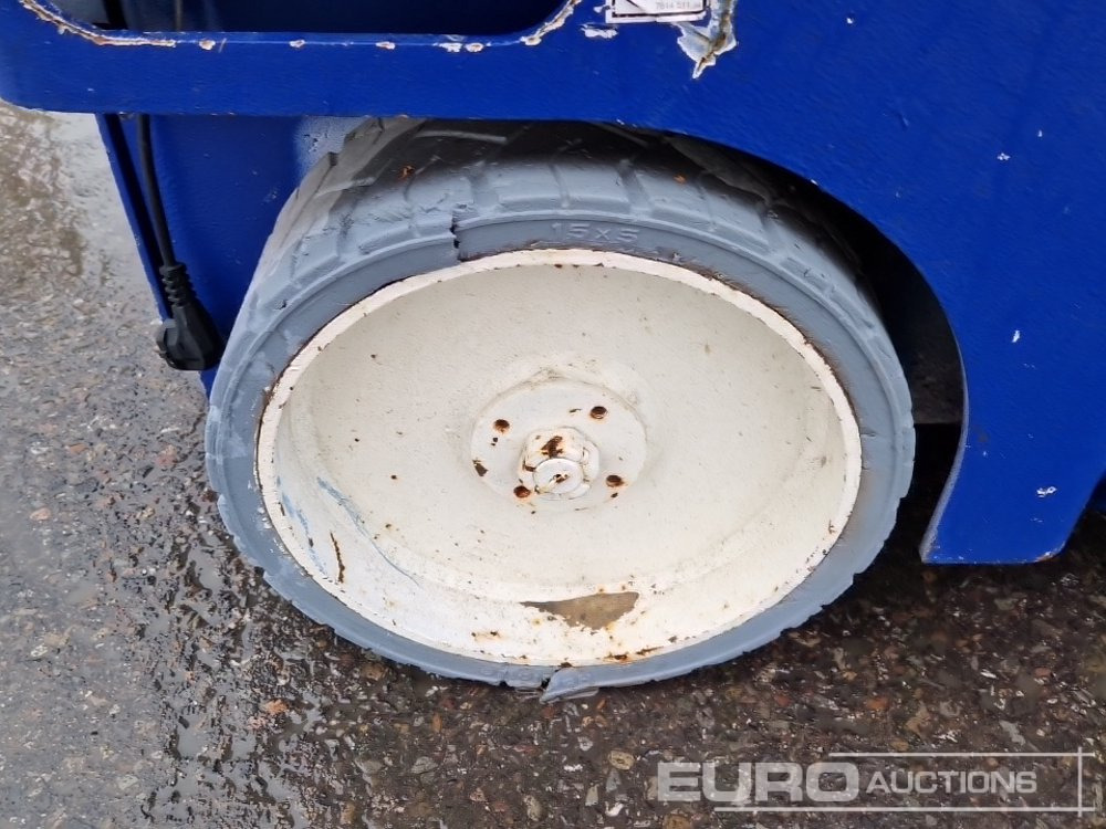 Plataforma elevadora 2011 Haulotte Compact 10: foto 8