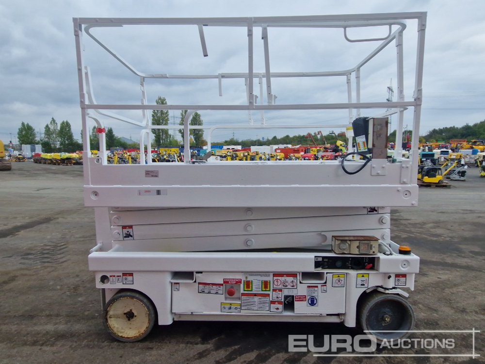 2014 Haulotte Compact 10 - Plataforma elevadora: foto 5 2014 Haulotte Compact 10 - Plataforma elevadora: foto 5