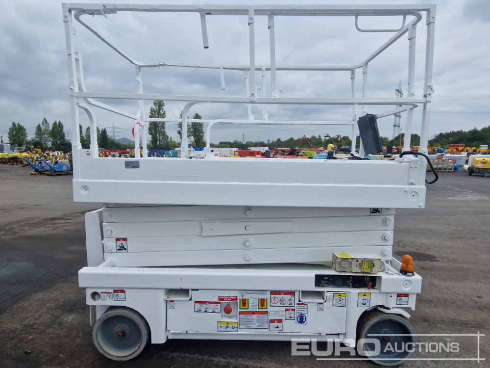 2014 Haulotte Compact 12 - Plataforma elevadora: foto 5 2014 Haulotte Compact 12 - Plataforma elevadora: foto 5